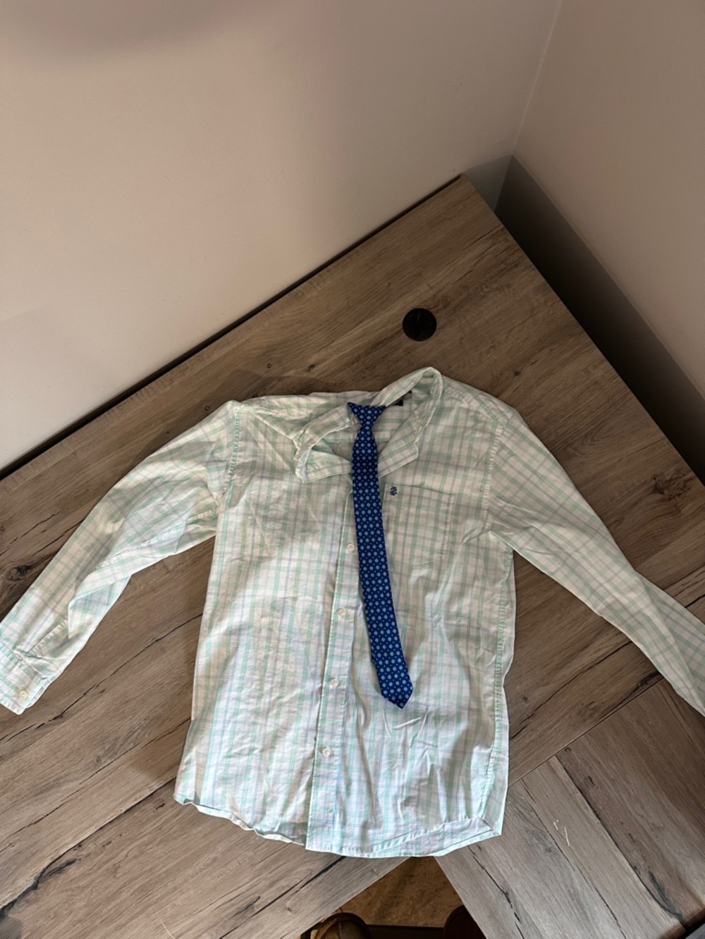 IZOD Light Green and White Plaid Button-Down with Blue Accent